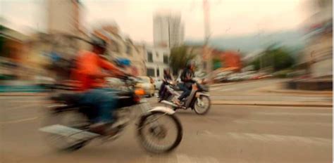 Las 10 Imprudencias E Infracciones Que Más Cometen Los Motociclistas En