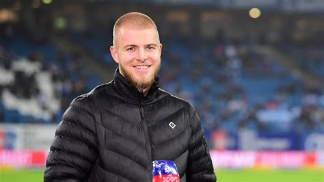 Hsv Van Drongelen Ein Geschenk Wieder Auf Dem Platz Zu Stehen