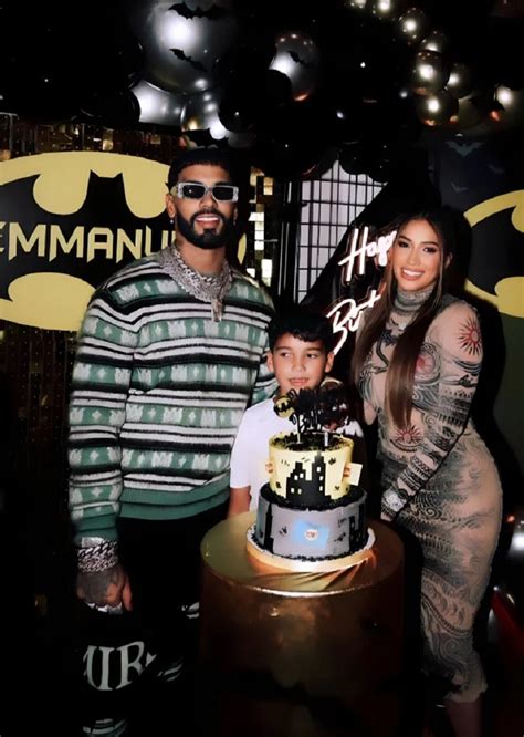 Anuel AA Reaparece En Un Partido De La NBA Junto A Su Novia Tras Su