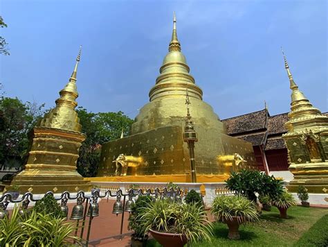 Tail Ndia Chiang Mai Wat Phra Singh World By Dicas De Viagem