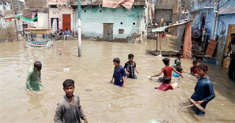 Pakistan Hit With Devastating Floods Islam C