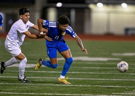 Tustin Boys Soccer Ties Valencia Stays On Top In Empire League