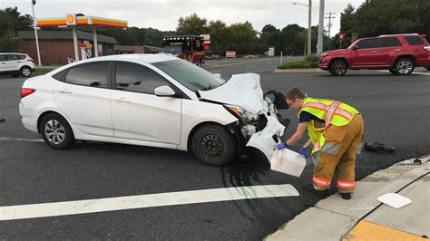 Crash on Snow Hill Road involves injuries: Salisbury police