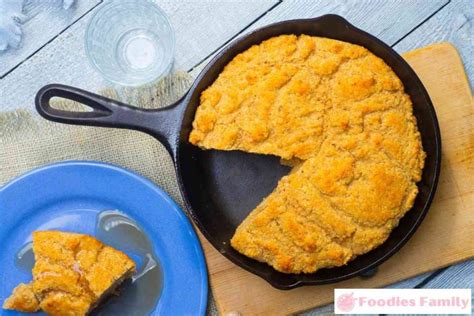 Easy Cracker Barrel Cornbread Recipe