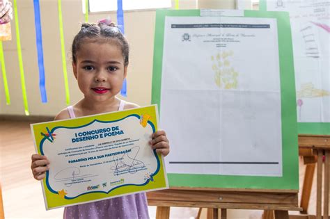 Alunos Recebem Premia O Do Concurso De Desenho E Poema Prefeitura