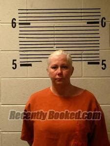 Recent Booking Mugshot For SHARON WALLACE In Elmore County Alabama