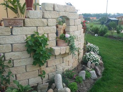 Mediterraner Deko Mauer Garten Steinmauer Im Garten 17 Sagenhafte