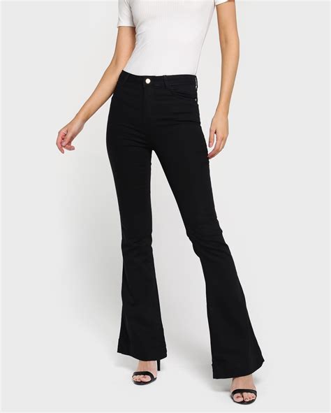 Riachuelo Calça Black Jeans Feminina Flare Preto AK by Riachuelo