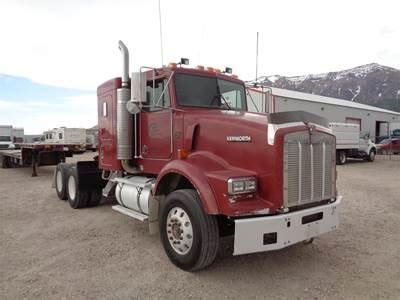 2001 Kenworth T800 Sleeper Semi Truck Flat Top Sleeper Cummins 280HP