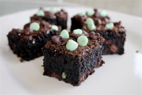 Chocolate Therapy: Mint Chocolate Chip Brownies