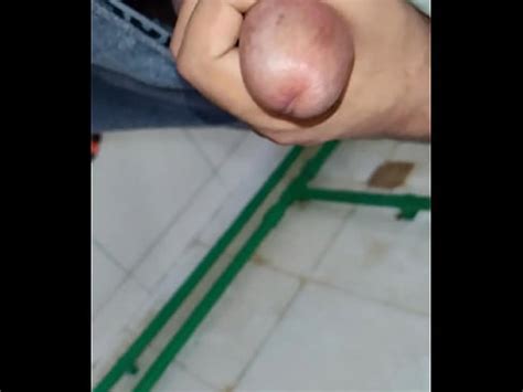 Espectáculo de polla grande de niño de Bangladesh y masturbación XVIDEOS