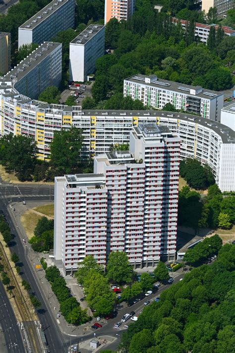 Luftbild Berlin Hochhaus Geb Ude Im Wohngebiet Im Ortsteil