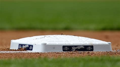 Minor Leaguer Could Be MLB S First Openly Gay Active Player VIDEO