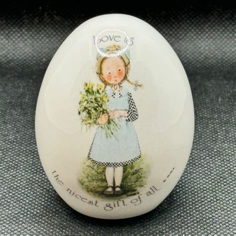 Vintage 1974 Holly Hobbie “love Is The Nicest T Of All” Egg Shape Trinket By Wwa World Wide