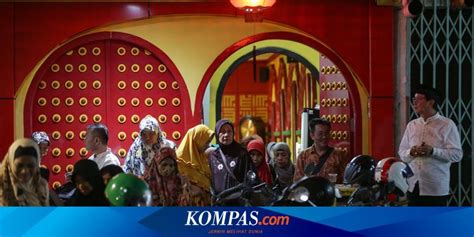 BERITA FOTO Jejak Pembauran Tionghoa Di Masjid Lautze