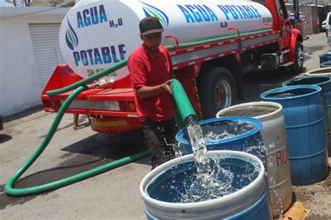 Cuántos litros de agua caben en una pipa de agua