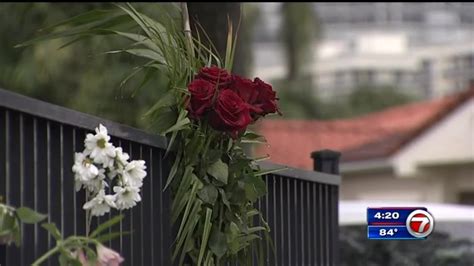 Floral memorial for victims of Surfside condo collapse goes up amid ...