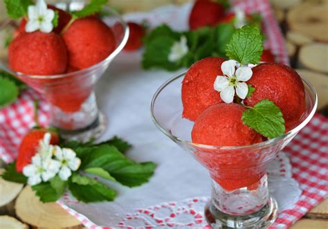 Truskawkowy Sorbet DoradcaSmaku Pl