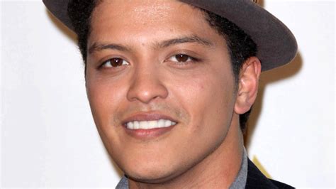 Bruno Mars Again Hit Maker L - Watson Loquiall