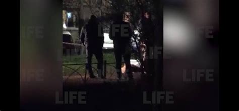 "Выхватил нож": В Санкт-Петербурге полицейский застрелил вооружённого ...
