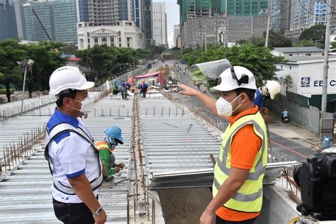 PIA DPWH Eyes BGC Viaduct Completion By September