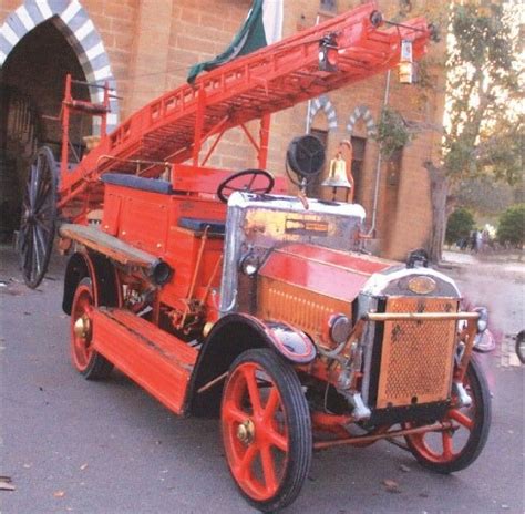 Year Old Fire Engine Put On Display Newspaper Dawn