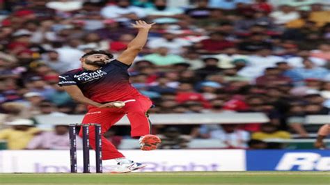 Ipl Du Plessis Siraj Script Run Win For Rcb