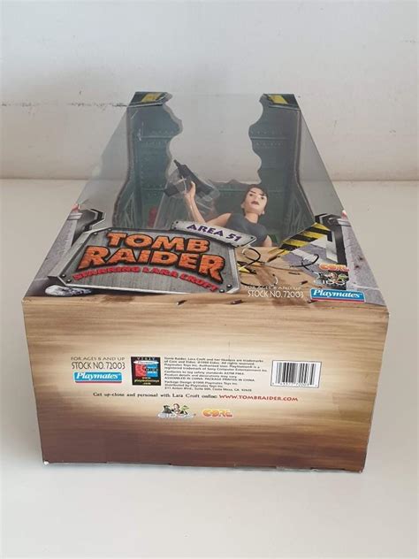 Tomb Raider Lara Croft In Area 51 Outfit Action Figure Playmates Toys