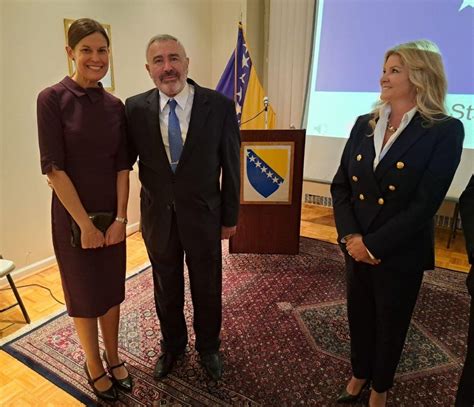 U Ambasadi Bih U Washingtonu Sve Ano Obilje En Dan Dr Avnosti Bosne I