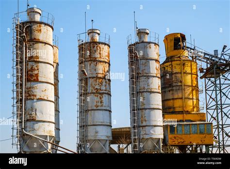 cement plant factory manufacturing Stock Photo - Alamy