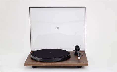 Rega Planar Turntable Multi Award Winning Plug And Play Turntable