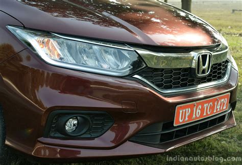 2017 Honda City ZX (facelift) headlamp grille foglamps First Drive Review