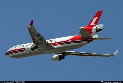 B 2177 Shanghai Airlines McDonnell Douglas MD 11F Photo By PROMPONG J