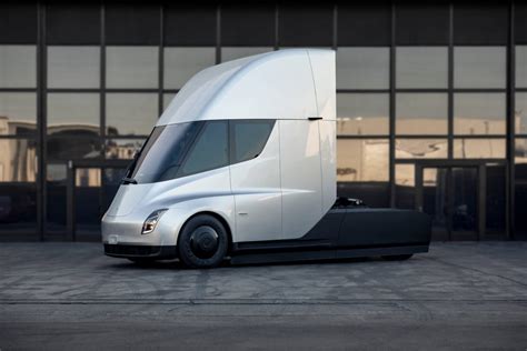 Tesla Semi Il Camion Elettrico Dellazienda Di Elon Musk Merenda Car