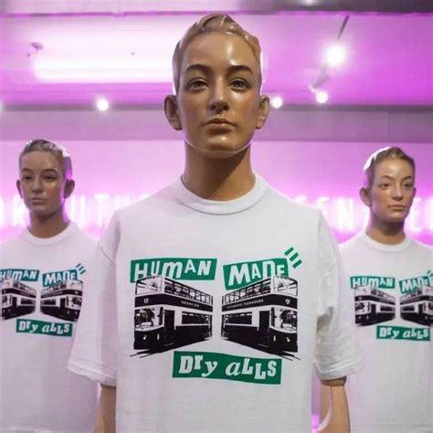 走进 Human Made X Hbx 期间限定店，与 Nigo 谈论纪念 T Shirt 的灵感与加入 Kenzo 后的变化 Hau Alex 店铺