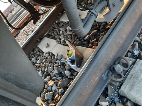 Bpoli Dd Zeugenaufruf Gef Hrlicher Eingriff In Den Bahnverkehr Im