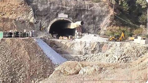 Silkyara Tunnel Rescuers Resort To Hand Held Drilling Machines For Rat