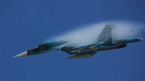 Russland Zwei Kampfjets kollidieren bei Übung eine Maschine