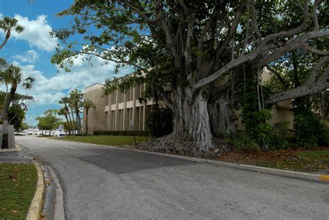 Manatee County Central Library (View from Southwest corner… | Flickr