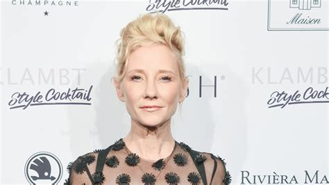 Sie Wurde Für Hirntot Erklärt Fans Trauern Um Anne Heche