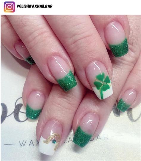 56 Horseshoe Nail Art Designs - Nerd About Town