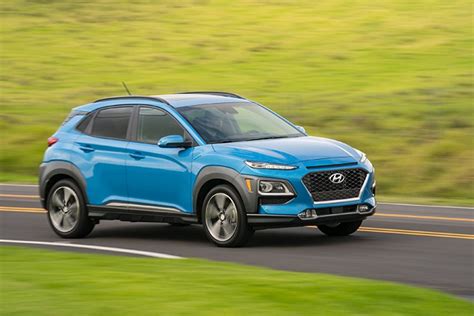 Giá Xe Hyundai Kona Niêm Yết Và Lăn Bánh Tháng 1 2024