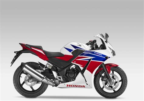 Honda Cbr 300 R Abs 2014 17 Prezzo E Scheda Tecnica Motoit