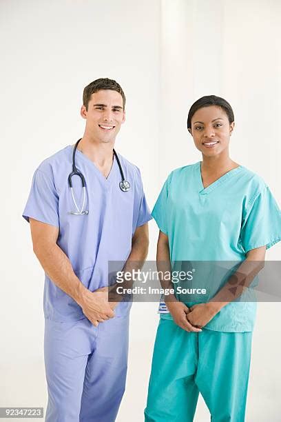 Black Doctor Green Scrubs Photos and Premium High Res Pictures - Getty ...