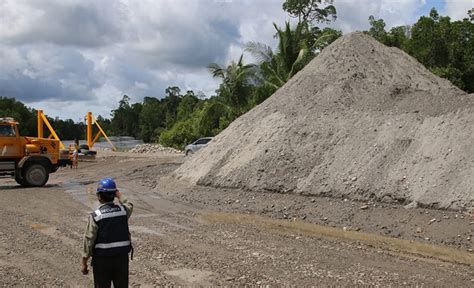 Wamen PUPR 15 000 Ton Tailing Freeport Dipakai Bangun Jalan Di Papua