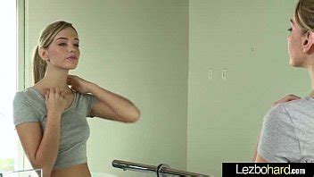 Riley Reid Kenna James Lesbianas Juegan En La Pel Cula Hot Act Xvideos