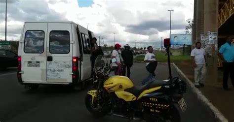 G1 Vídeo van pirata é apreendida no DF 37 passageiros limite