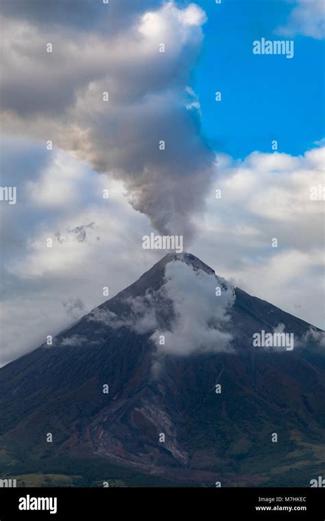 Mount Mayon Albay Philippines March 08, 2018 The Mayon Volcano, during ...