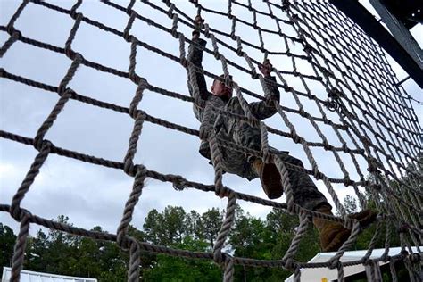 U S Army Sgt Zachary Tucker Headquarters And Headquarters Nara