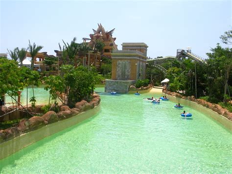 Aquaventure Waterpark